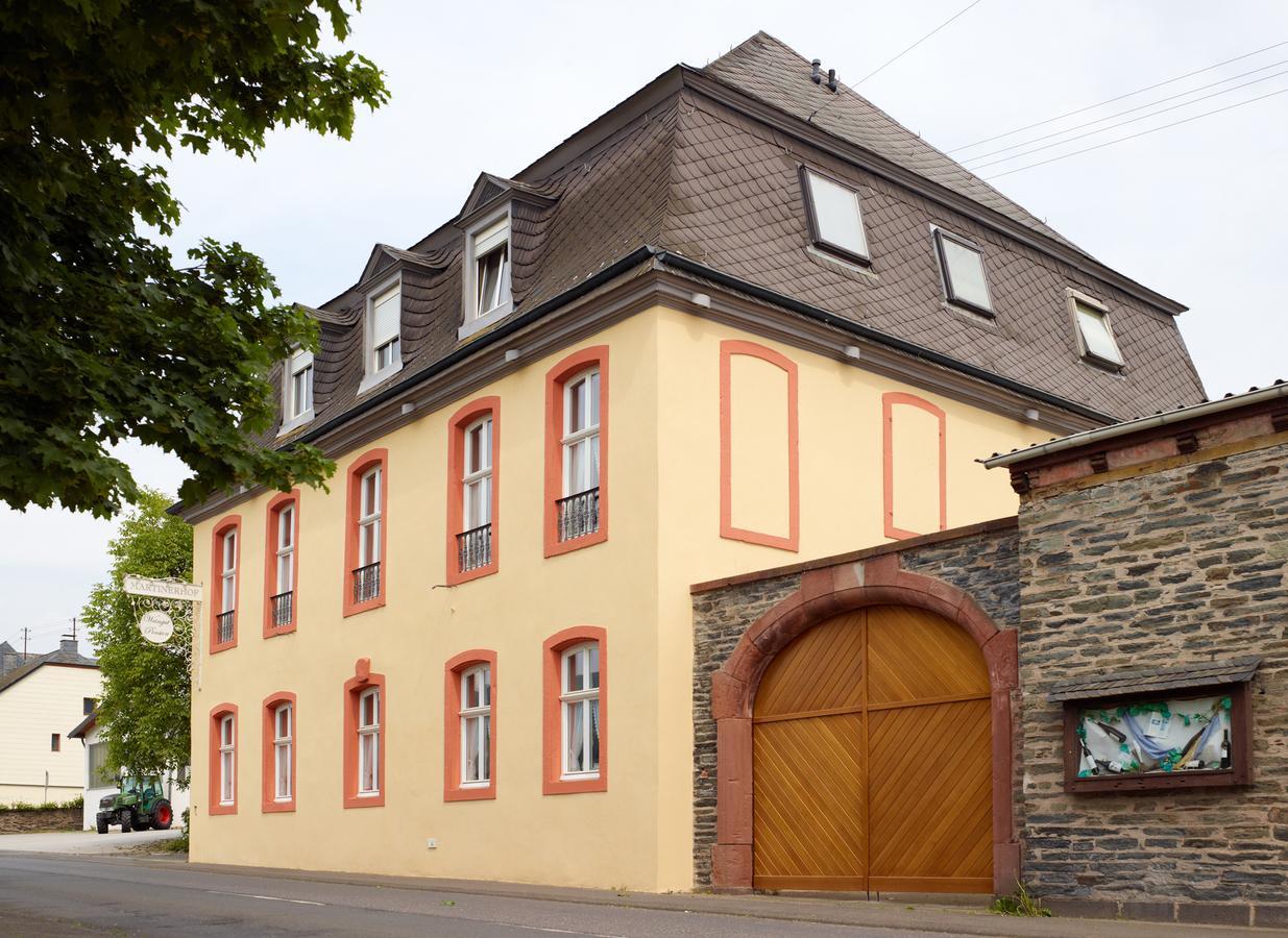 Pension Martinerhof Wintrich Bagian luar foto